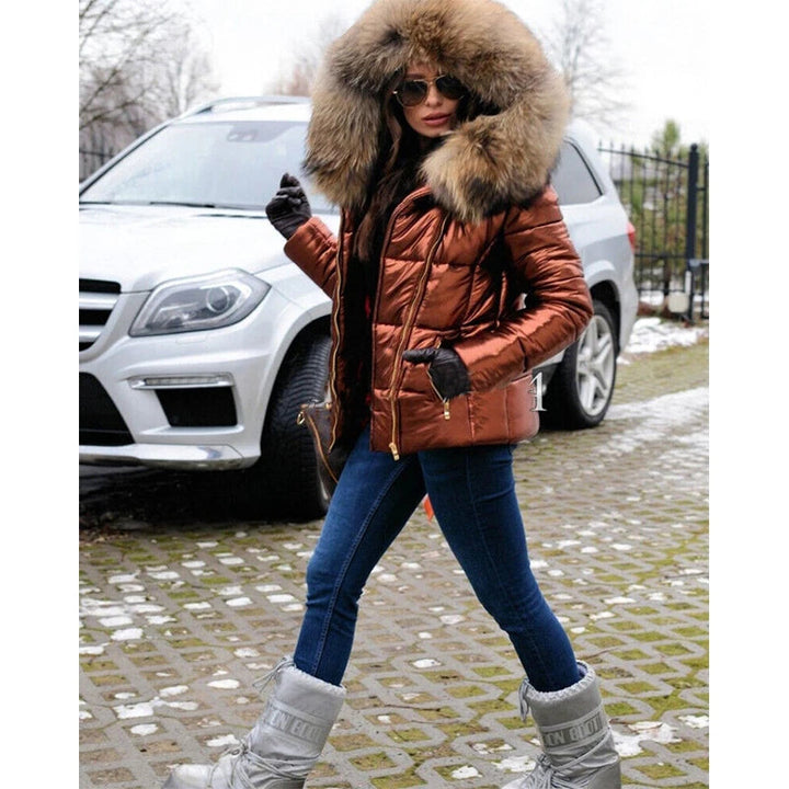 Stylish jacket with faux fur lining, hood and collar - Lightweight and breathable material