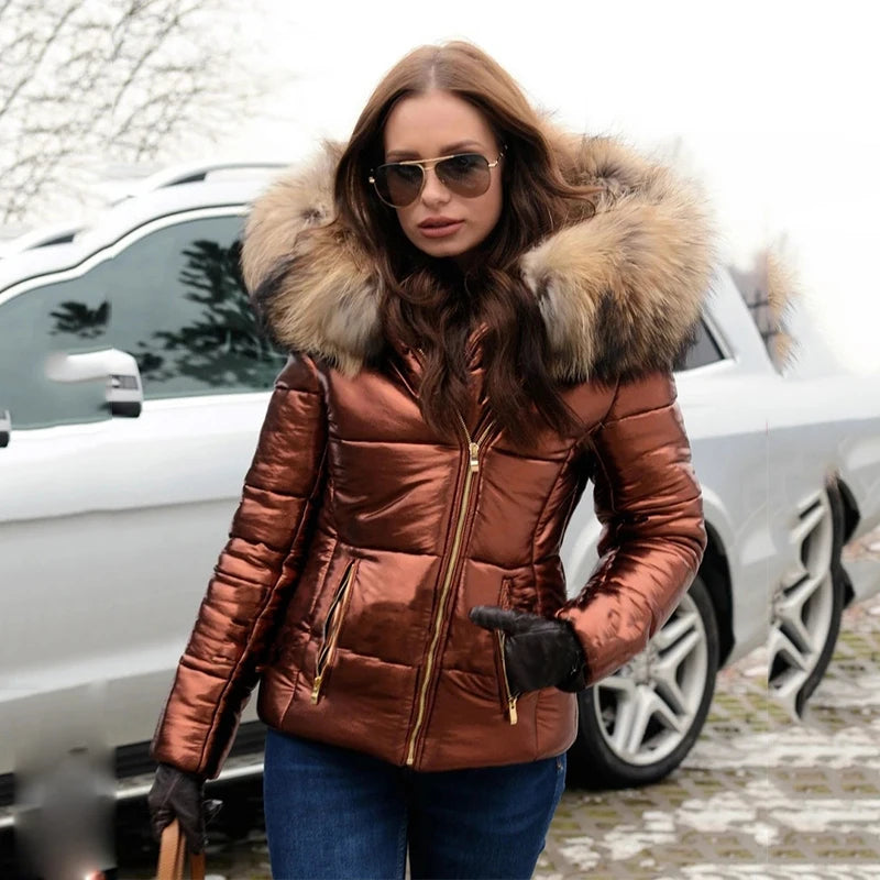 Stylish jacket with faux fur lining, hood and collar - Lightweight and breathable material