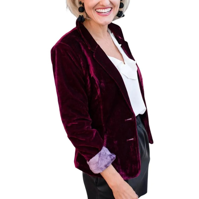 Long-sleeved velvet blazer for women - Trendy fashion for any season - Sophisticated look for any occasion