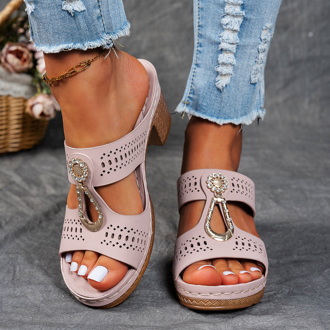 ALESSA COMFORT HEEL SANDALS
