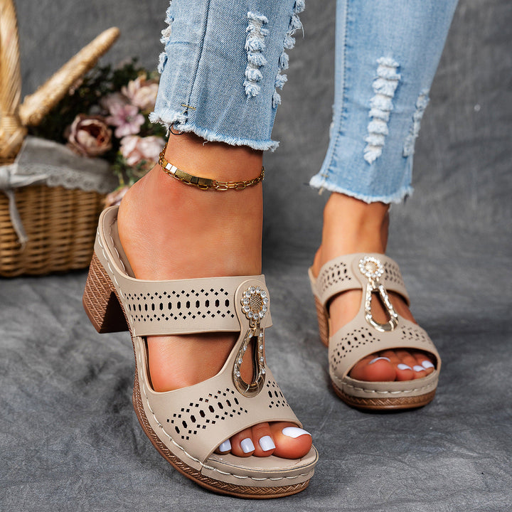 ALESSA COMFORT HEEL SANDALS