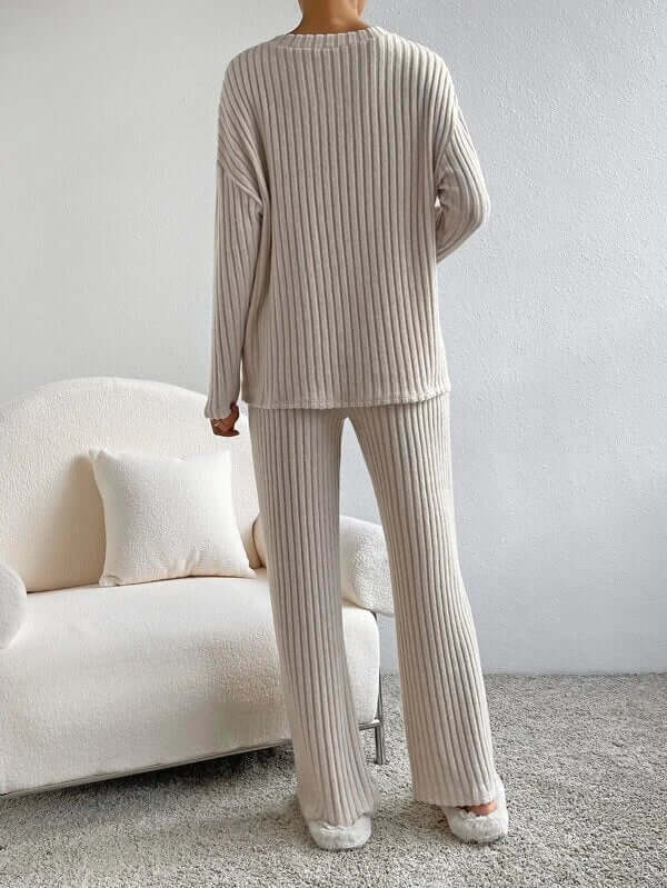 Lucia™ - Knitted trousers and jumper for women
