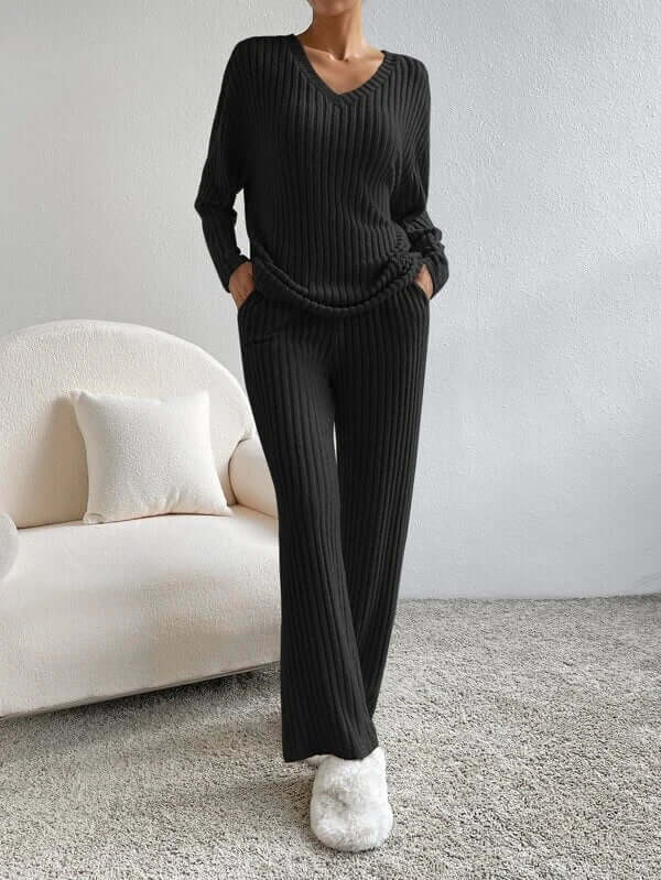 Lucia™ - Knitted trousers and jumper for women