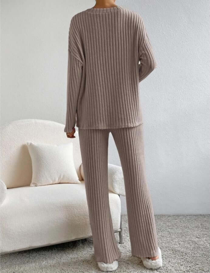 Lucia™ - Knitted trousers and jumper for women
