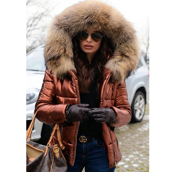 Stylish jacket with faux fur lining, hood and collar - Lightweight and breathable material